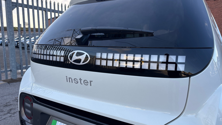 Hyundai INSTER 85kW Cross 49kWh 5dr Auto Electric Hatchback